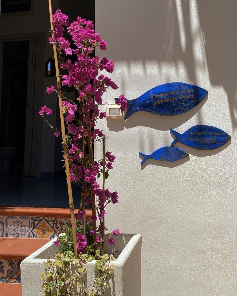 Casa Vacanza Le Tre Sorelle Vietri sul Mare Exterior photo