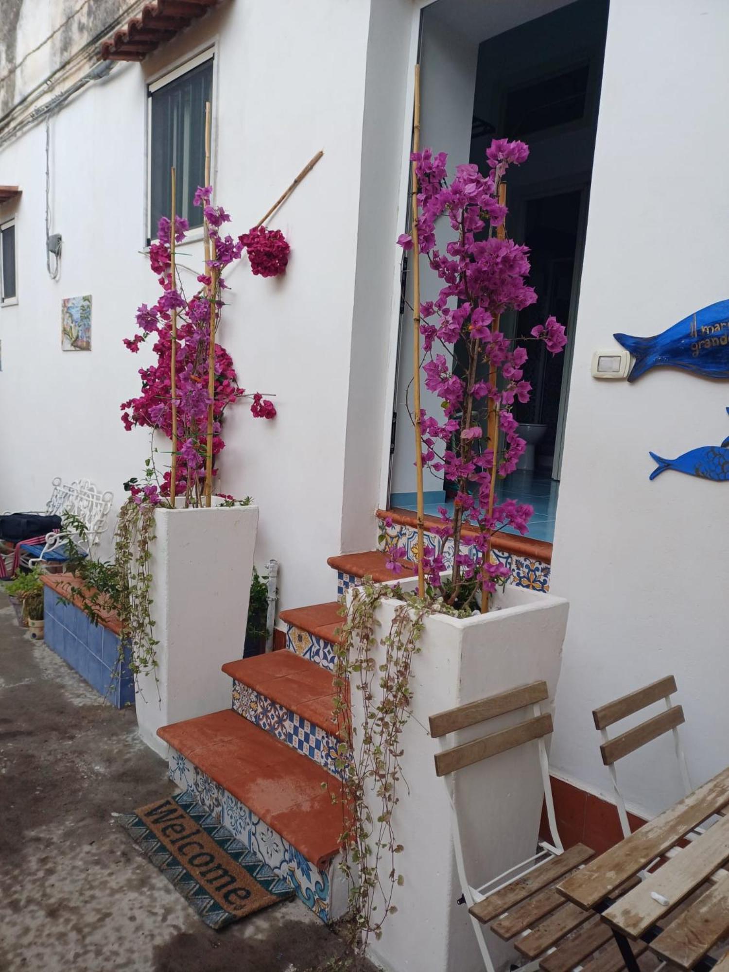 Casa Vacanza Le Tre Sorelle Vietri sul Mare Exterior photo